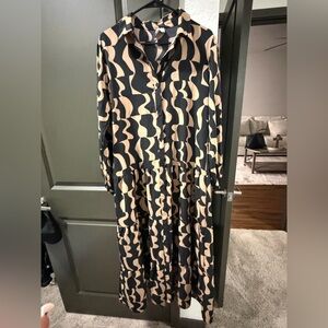Petal & Pup Black and Tan Abstract Maxi Dress: NEVER WORN !!